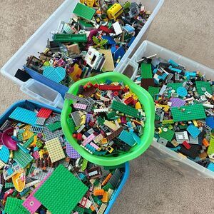 LEGO BY THE POUND! 1 LB OF OF PIECES. RANDOM SELECTION. FREE SHIPPING!!